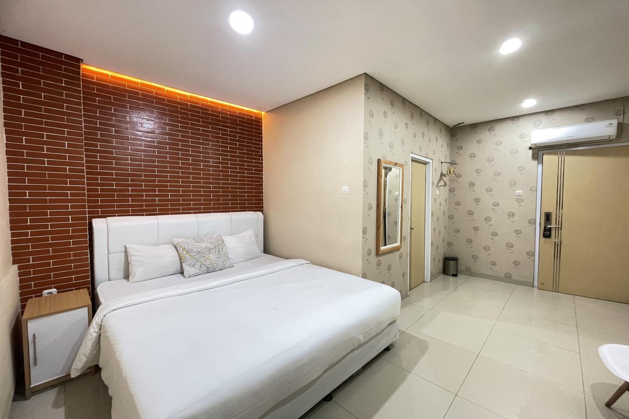 Hotel Lengkong 2 2*