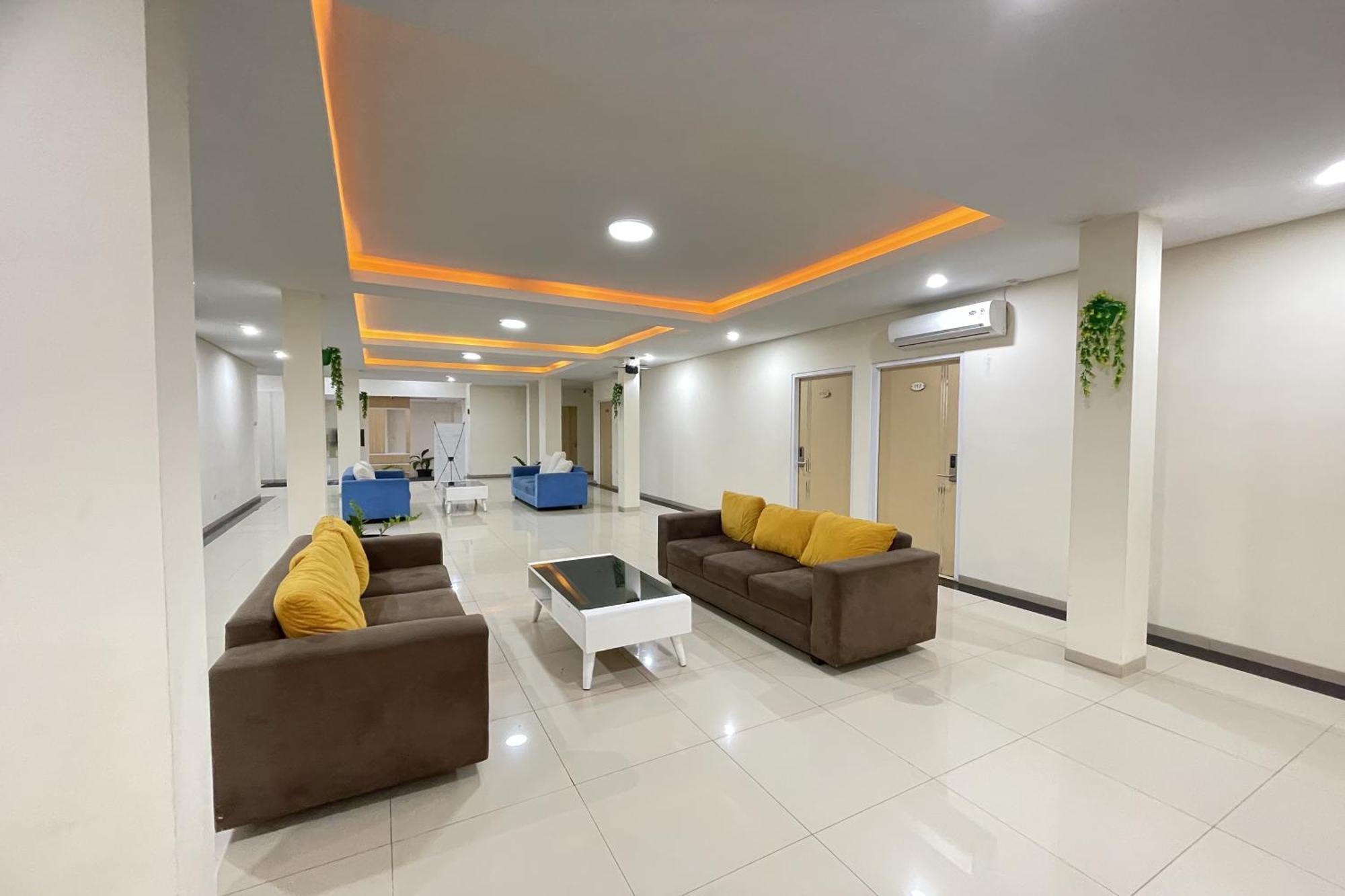 Lengkong 2 Hotel 2*